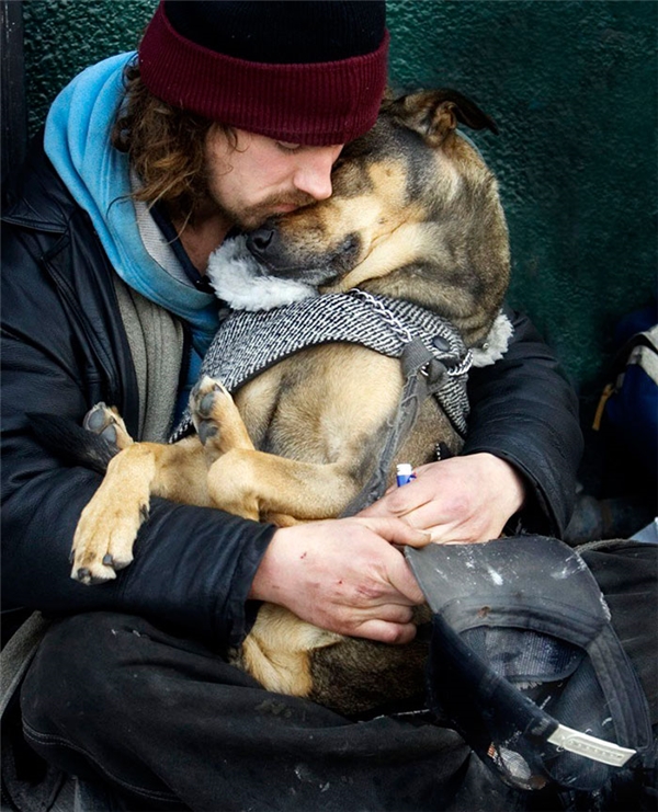 Shedding tears at the homeless people's love for dogs