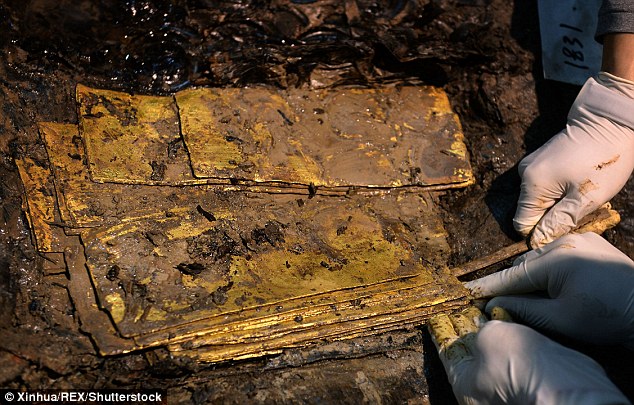Largest gold find reported in a tomb in ancient China - movingworl.com