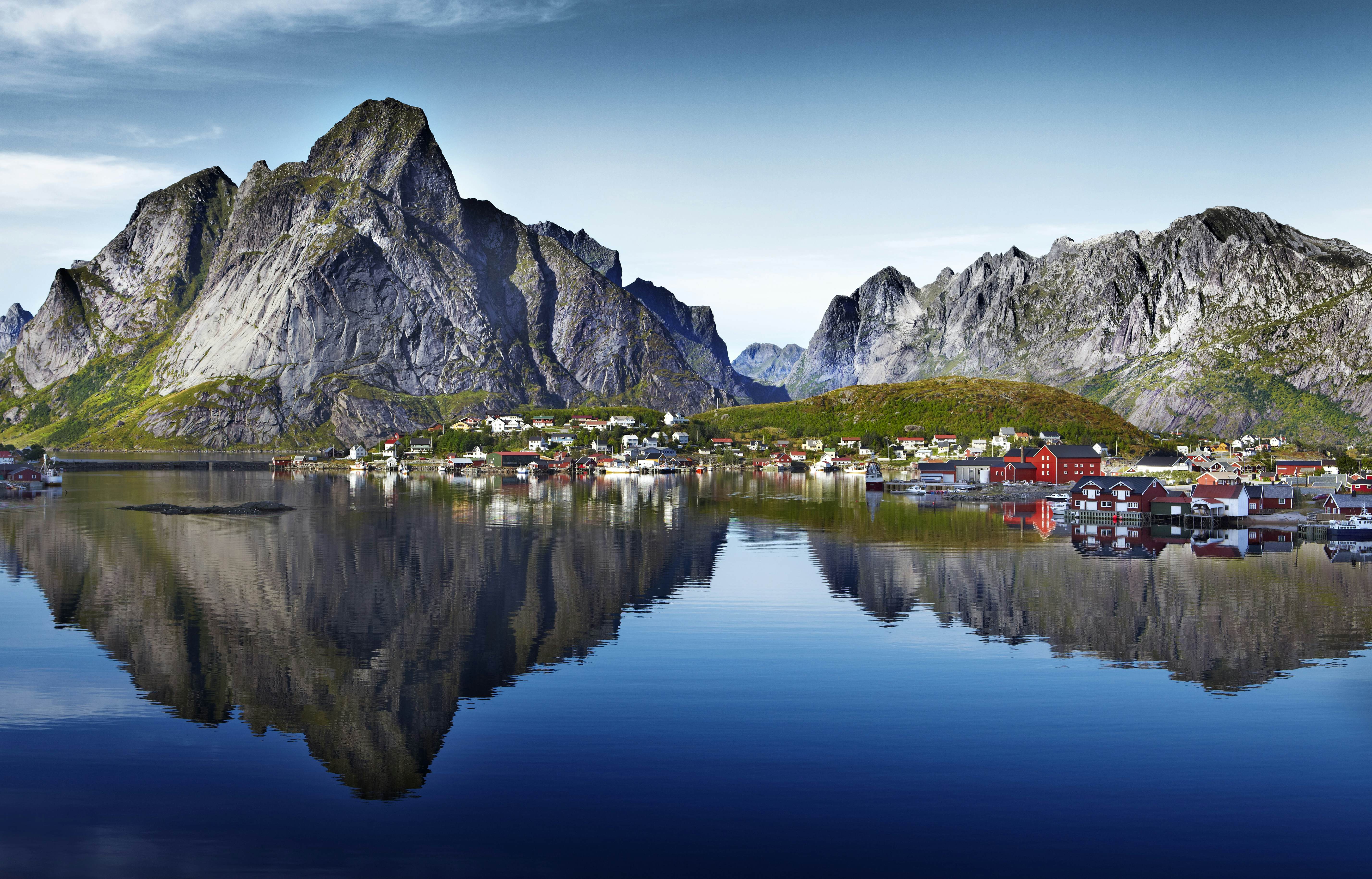 Discover the secret to the Lofoten Islands' beauty (hint: it's in the ...