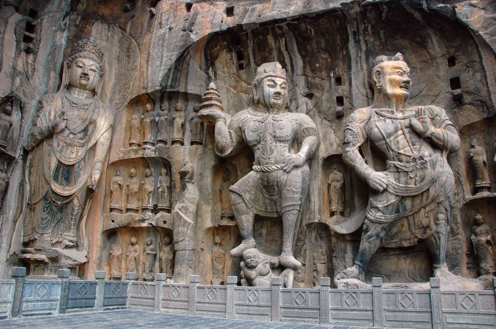 "Longmen